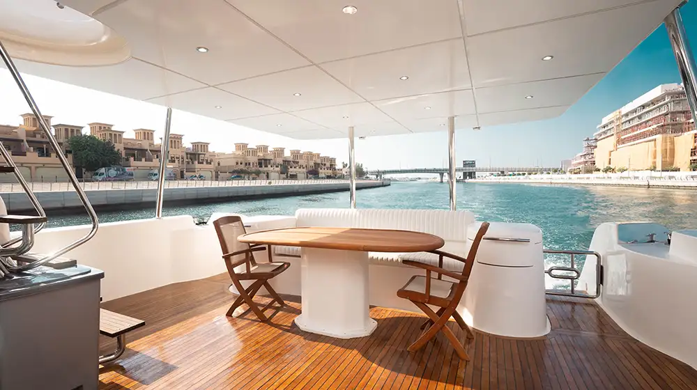 luxury 85ft yacht durretti sailing in Dubai