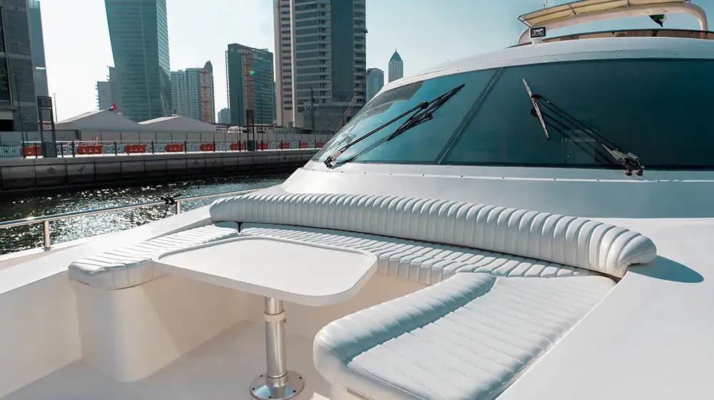 luxury 85ft yacht durretti sailing in Dubai