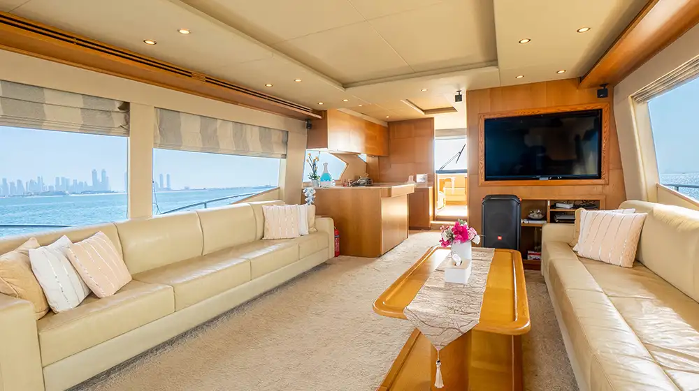 luxury 85ft yacht durretti sailing in Dubai